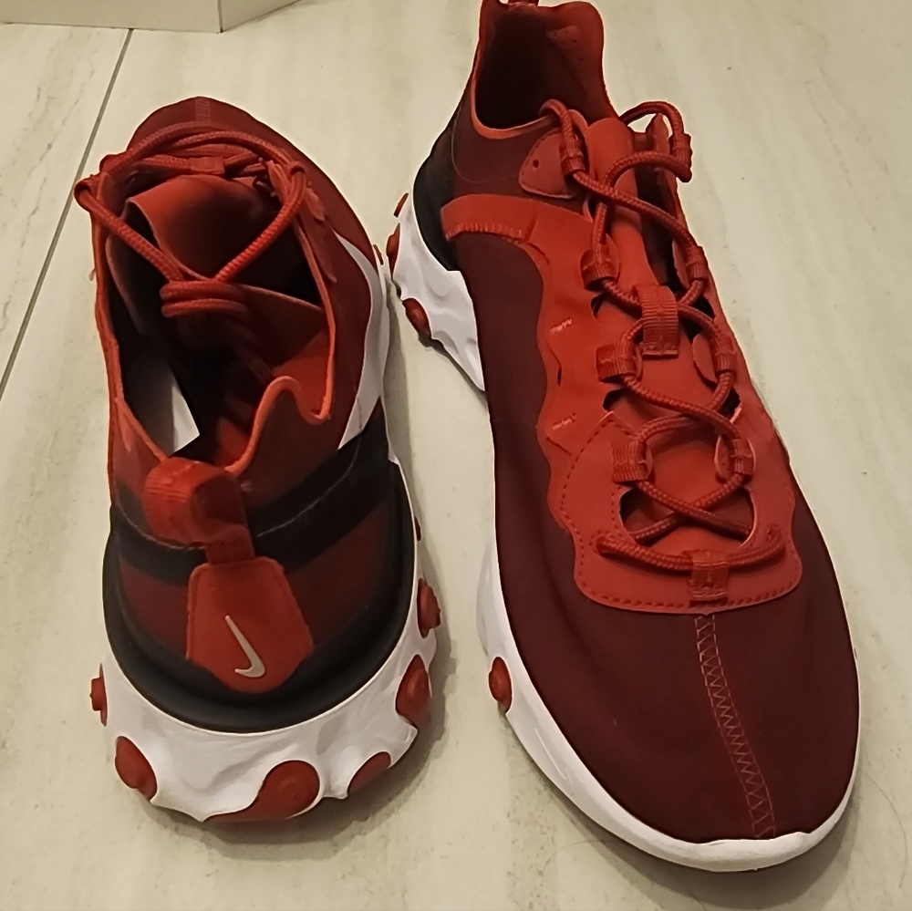 Nike Men Red Athletic Shoes
